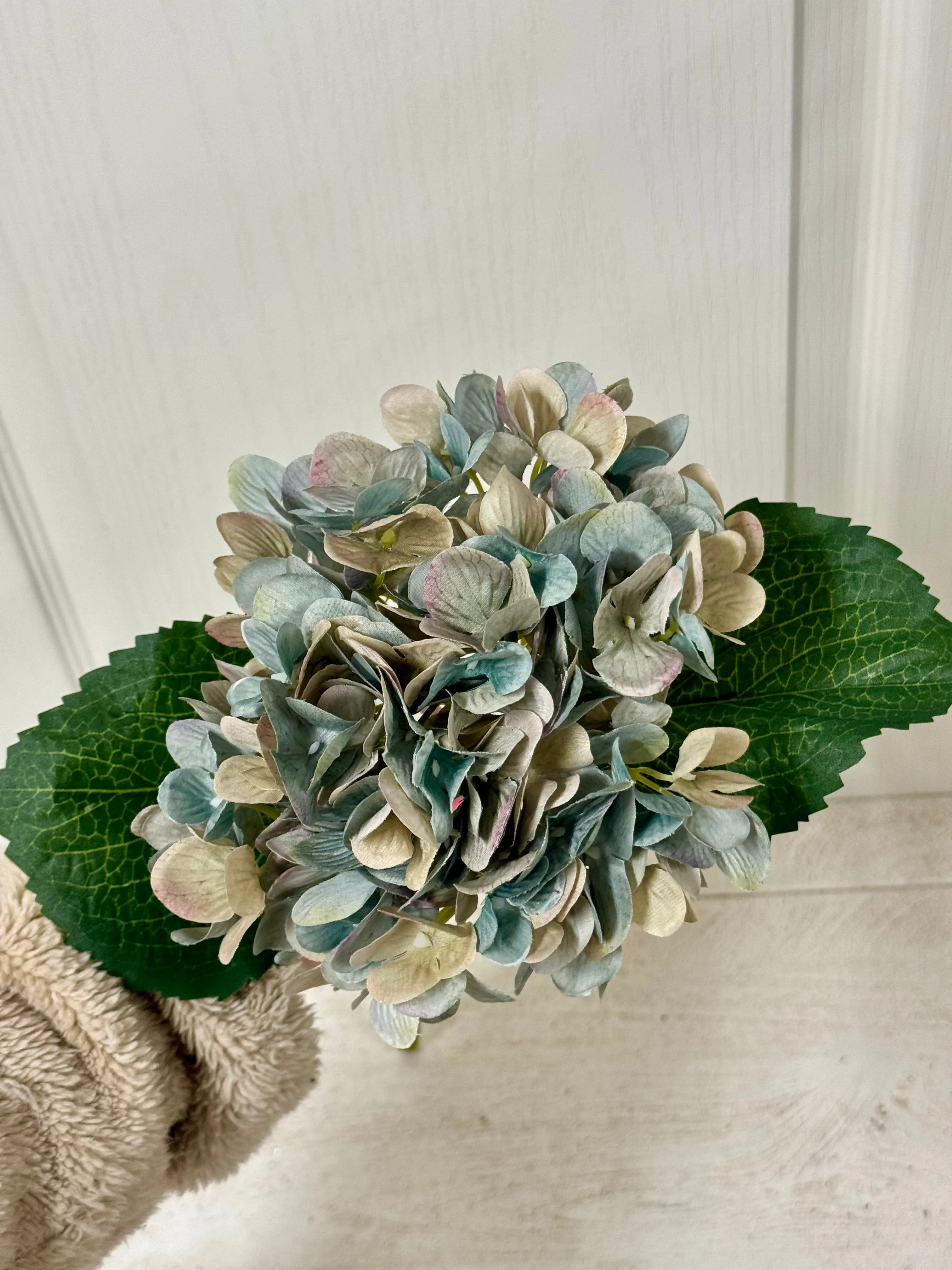 18 Inch Grey And Blue Hydrangea Stem